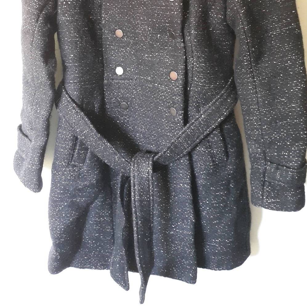 Coat - Picture 5 of 9